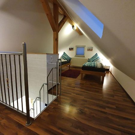Ferienwohnung Haeusla ヒルシャルト エクステリア 写真